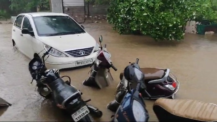 नर्मदापुरम में शहर व ग्रामों में हुआ जलजमाव, प्रशासन ने जारी किया अलर्ट